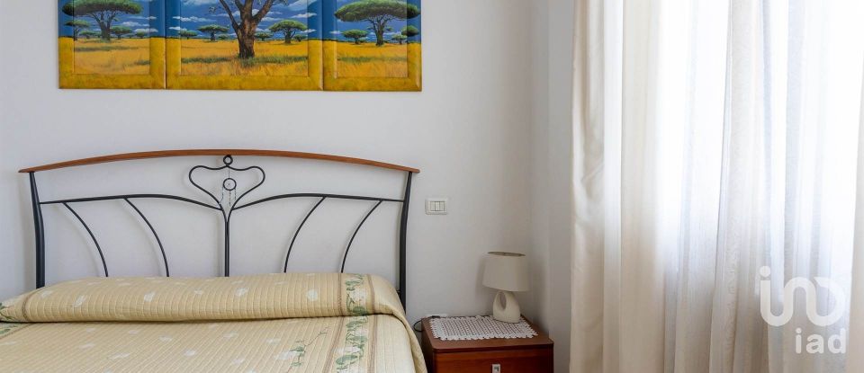 House 7 rooms of 130 m² in Lari (56035)