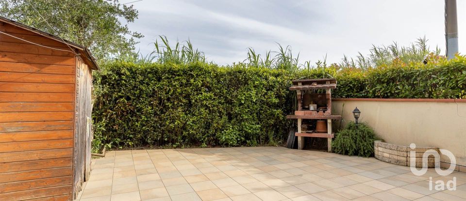 House 7 rooms of 130 m² in Lari (56035)