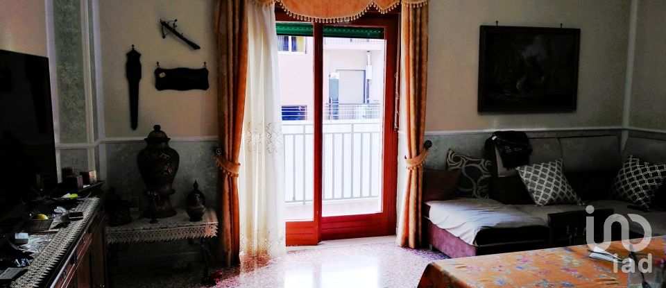 Apartment 8 rooms of 151 m² in Scalea (87029)