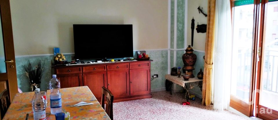 Apartment 8 rooms of 151 m² in Scalea (87029)