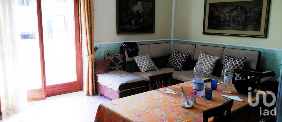 Apartment 8 rooms of 151 m² in Scalea (87029)