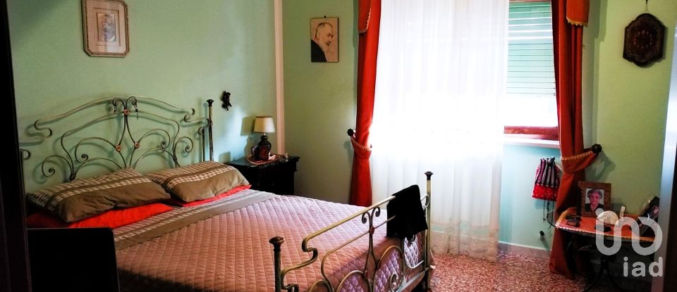 Apartment 8 rooms of 151 m² in Scalea (87029)