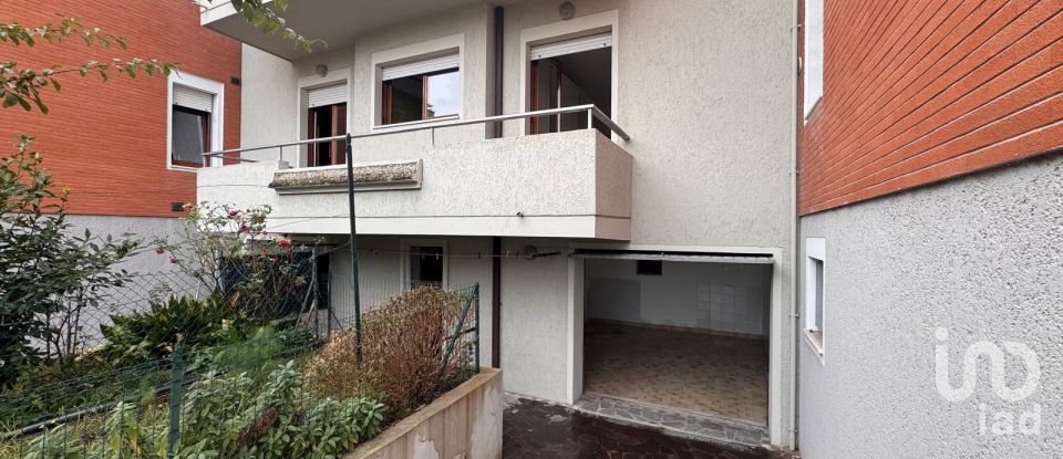 Apartment 9 rooms of 155 m² in Pesaro (61122)