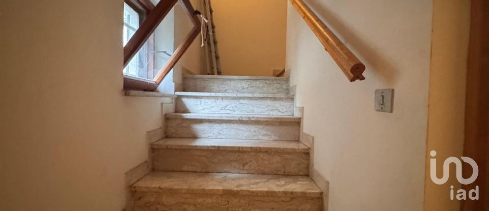 Apartment 9 rooms of 155 m² in Pesaro (61122)