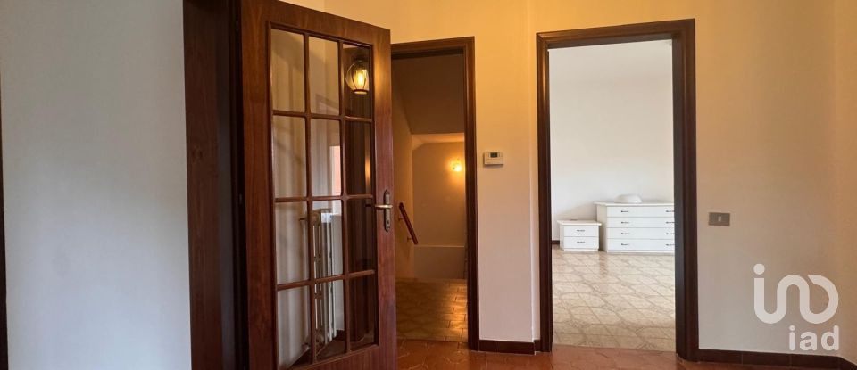 Apartment 9 rooms of 155 m² in Pesaro (61122)