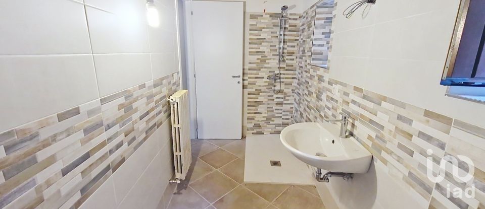 Costruzione di 160 m² in Castignano (63072)