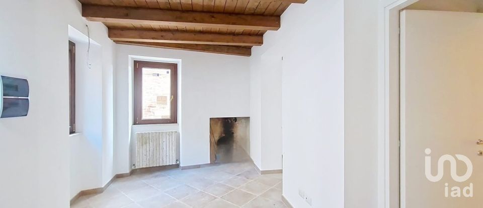 Costruzione di 160 m² in Castignano (63072)