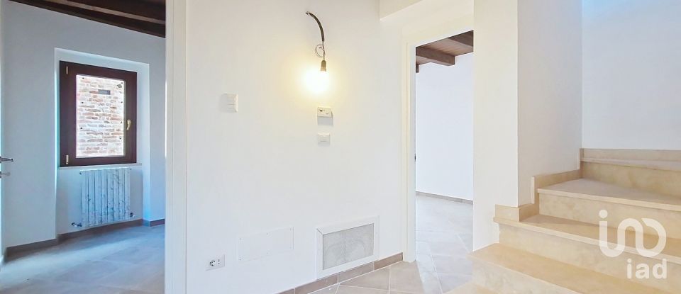 Costruzione di 160 m² in Castignano (63072)