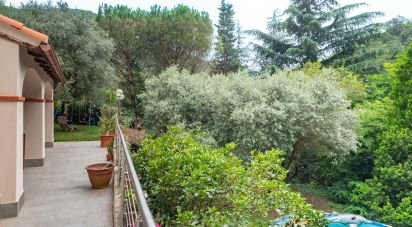Casale 9 locali di 240 m² in Finale Ligure (17024)
