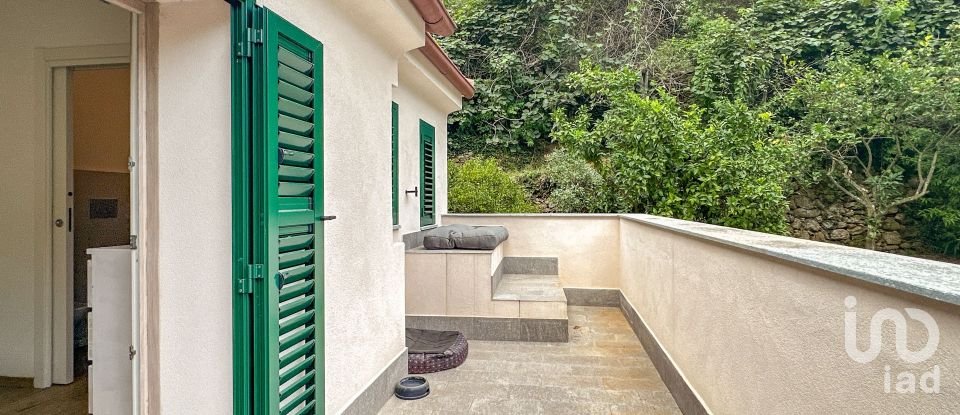 Casale 9 locali di 240 m² in Finale Ligure (17024)