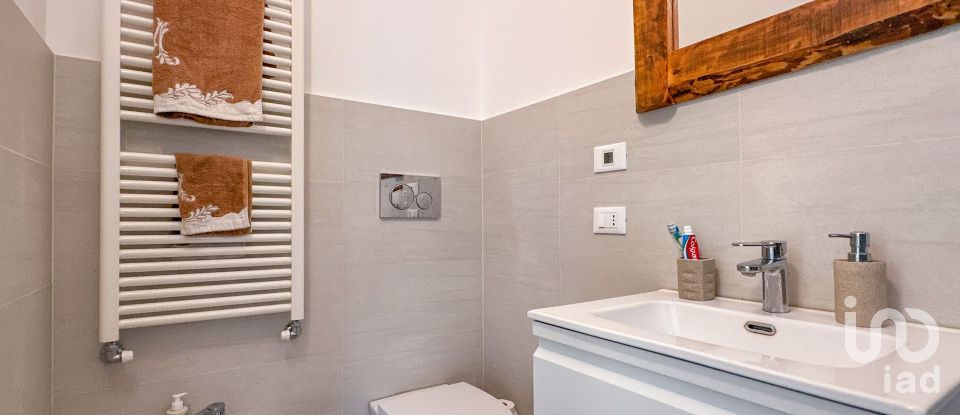 Casale 9 locali di 240 m² in Finale Ligure (17024)