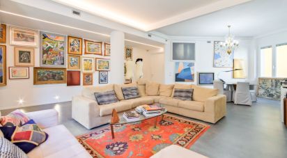 Appartamento 8 locali di 166 m² a Firenze (50125)