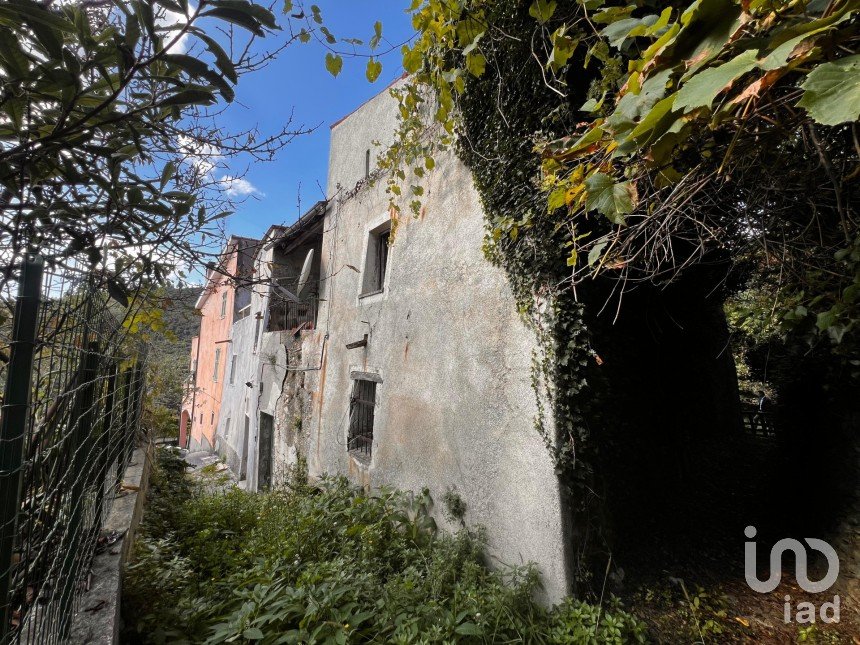 Country home 0 rooms of 243 m² in Calice Ligure (17020)