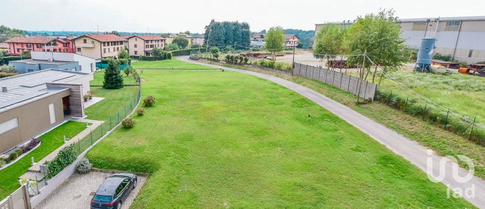 Trilocale di 128 m² a Figino Serenza (22060)