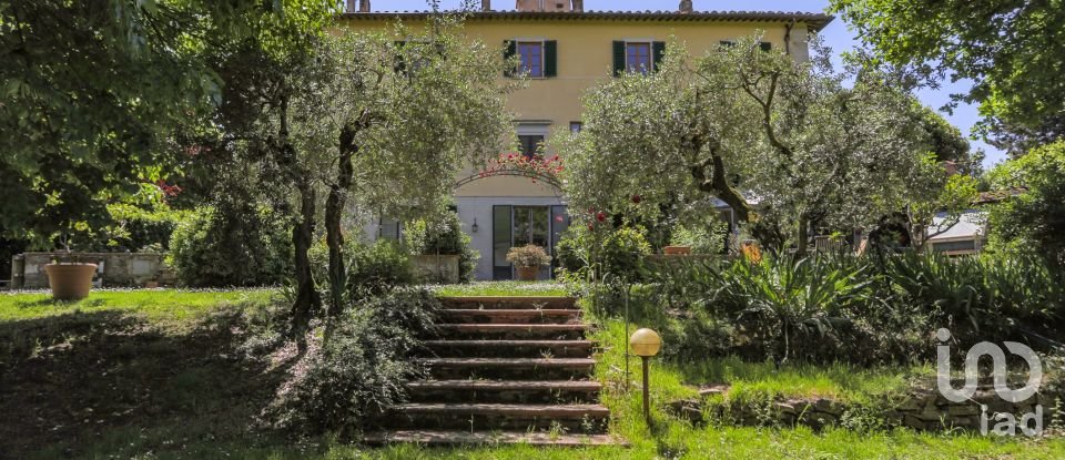 Hotel 5 rooms of 196 m² in Impruneta (50023)