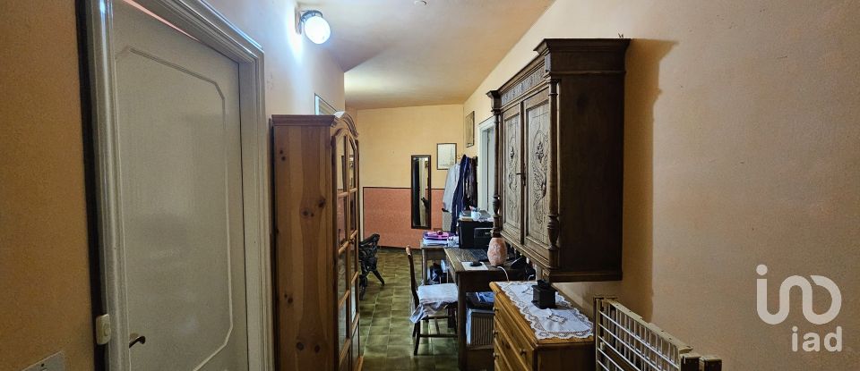 Four-room apartment of 90 m² in Rivarolo Canavese (10086)