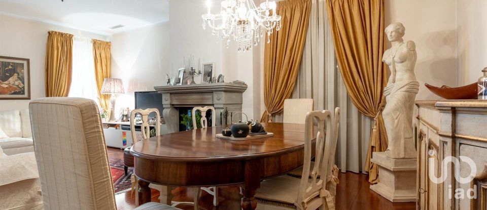 House 9 rooms of 150 m² in Pontedera (56025)