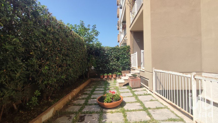 Apartment 8 rooms of 167 m² in Palermo (90143)