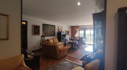 Apartment 8 rooms of 167 m² in Palermo (90143)