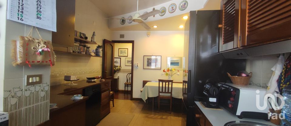 Apartment 8 rooms of 167 m² in Palermo (90143)