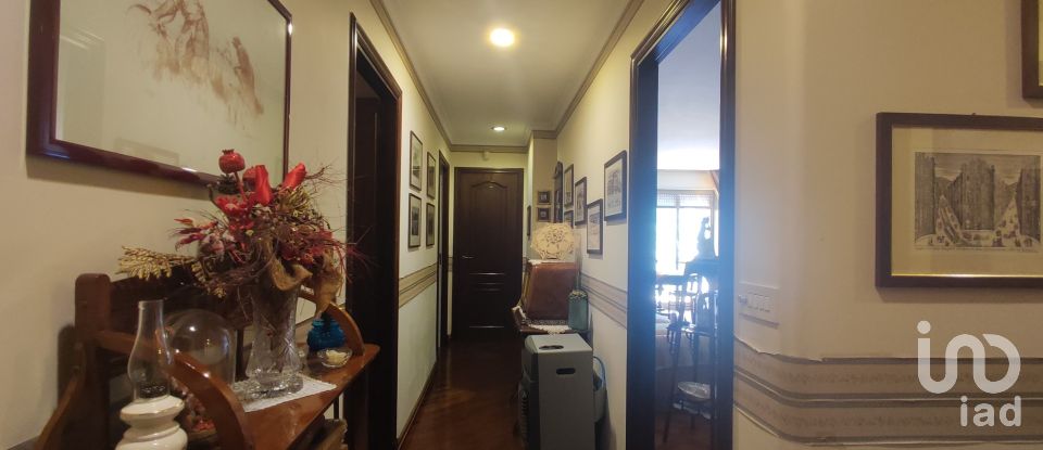 Apartment 8 rooms of 167 m² in Palermo (90143)