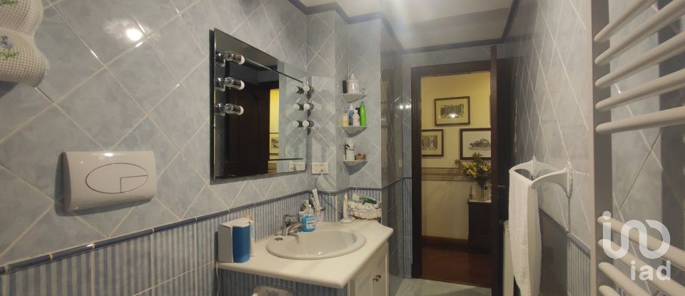 Apartment 8 rooms of 167 m² in Palermo (90143)