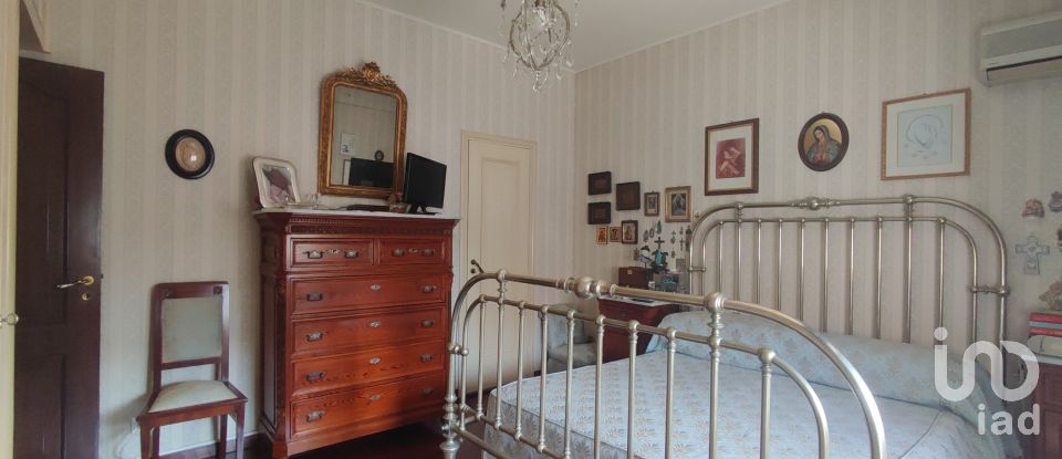 Apartment 8 rooms of 167 m² in Palermo (90143)