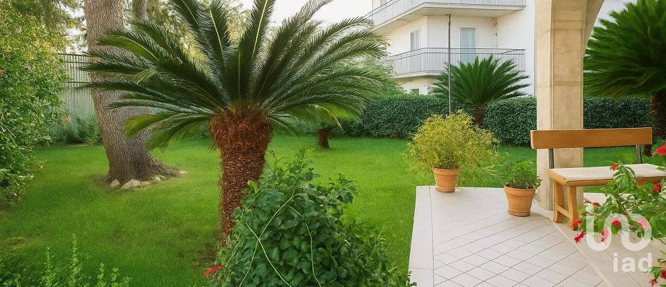 House boat 15 rooms of 258 m² in Roseto degli Abruzzi (64026)