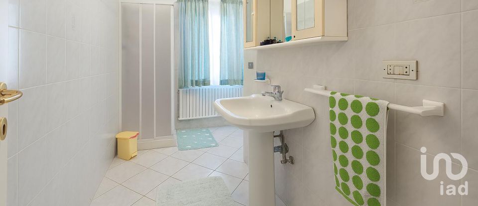 House boat 15 rooms of 258 m² in Roseto degli Abruzzi (64026)