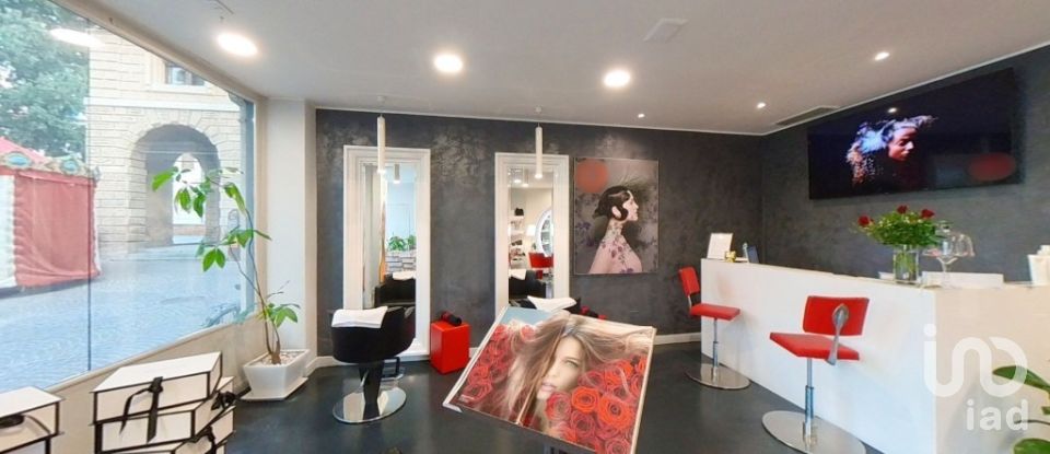 Shop / premises commercial of 150 m² in Mantova (46100)