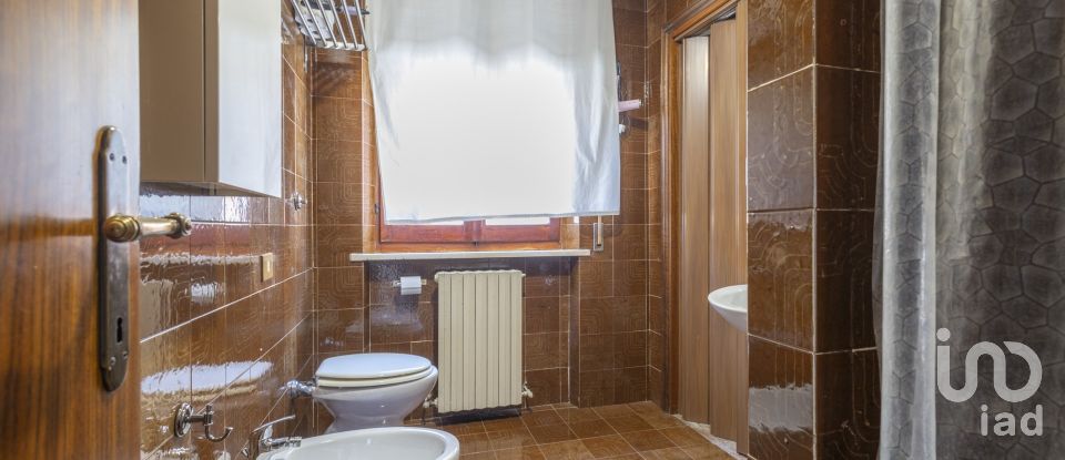 Palazzo / Stabile 0 locali di 650 m² a Morrovalle (62010)