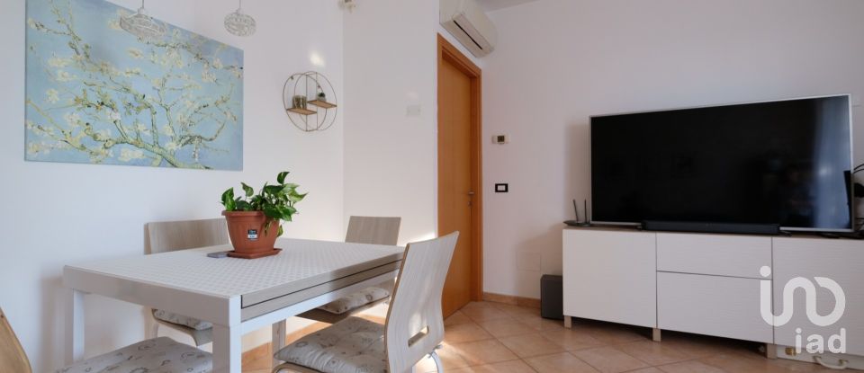 Duplex 7 rooms of 98 m² in Castel Colonna (60010)