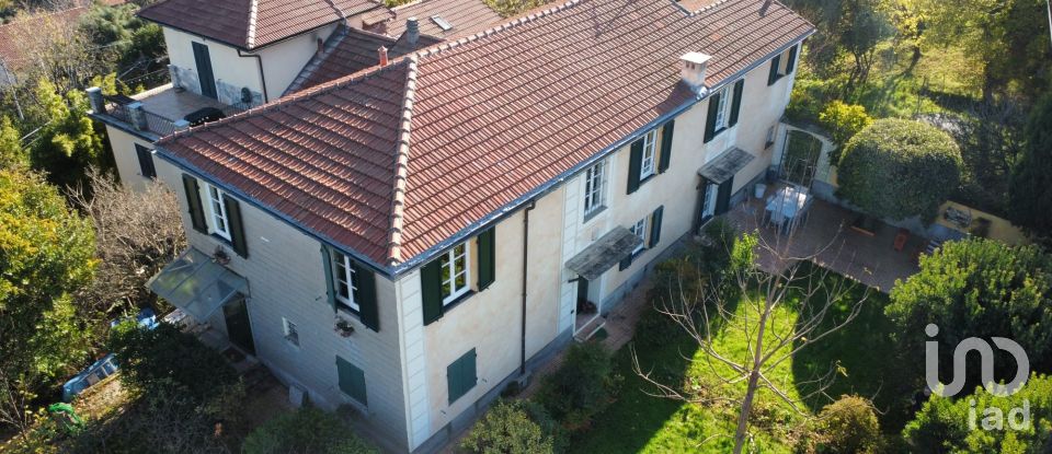 Farm 11 rooms of 328 m² in Serra Riccò (16010)