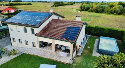 House 8 rooms of 218 m² in Bovolenta (35024)