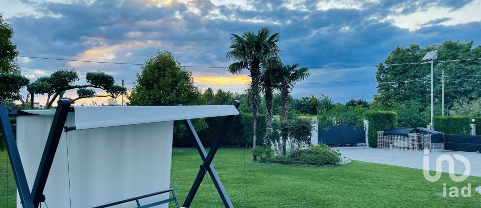 House 8 rooms of 218 m² in Bovolenta (35024)