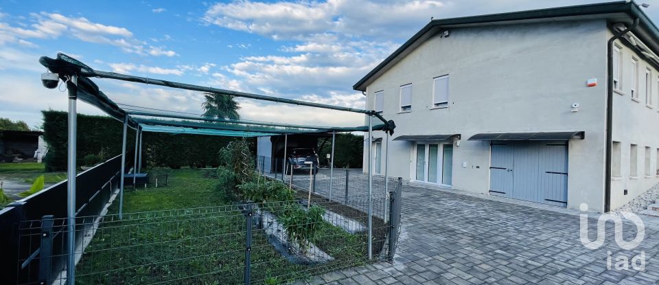 House 8 rooms of 218 m² in Bovolenta (35024)