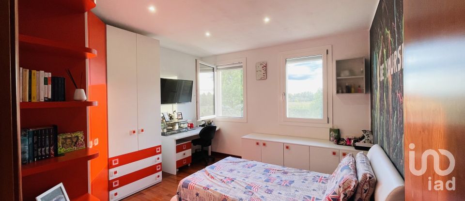 House 8 rooms of 218 m² in Bovolenta (35024)