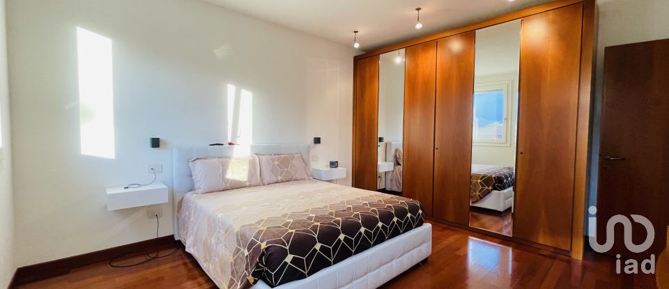 House 8 rooms of 218 m² in Bovolenta (35024)