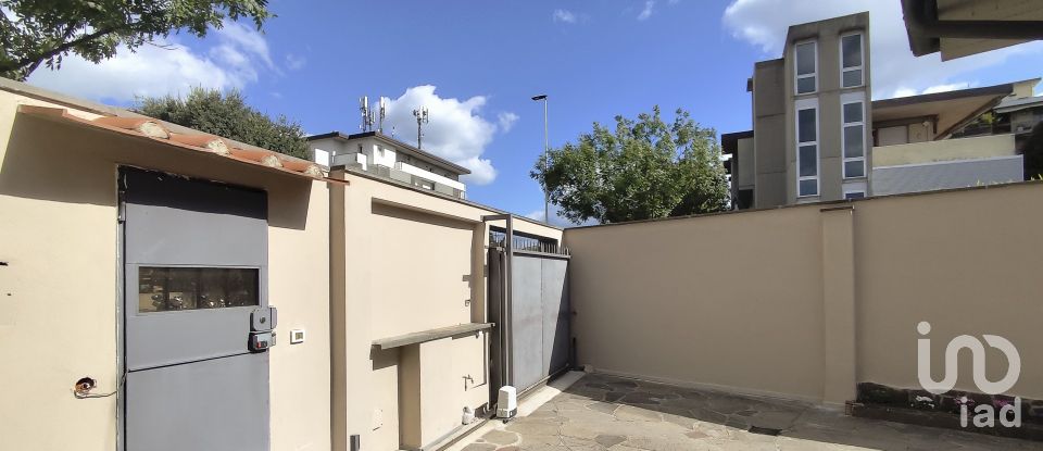 House 8 rooms of 170 m² in Firenze (50142)