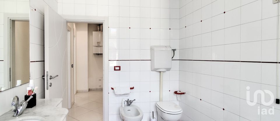 House 8 rooms of 170 m² in Firenze (50142)