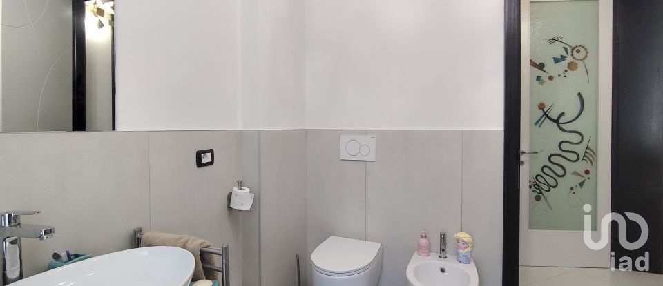 House 8 rooms of 170 m² in Firenze (50142)