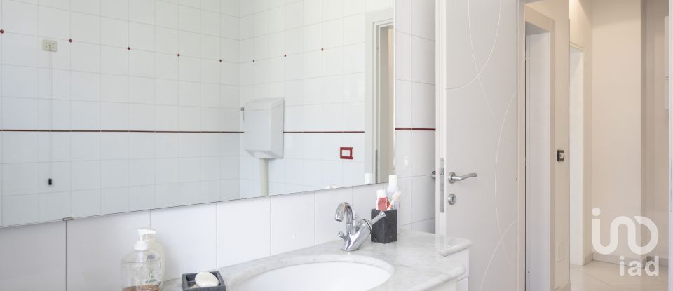 House 8 rooms of 170 m² in Firenze (50142)