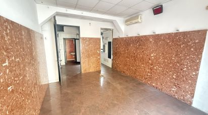 Negozio / locale commerciale di 40 m² in Firenze (50142)