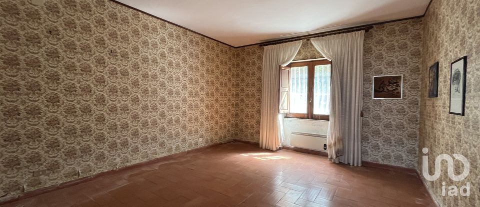 Farm 18 rooms of 580 m² in - (87030)