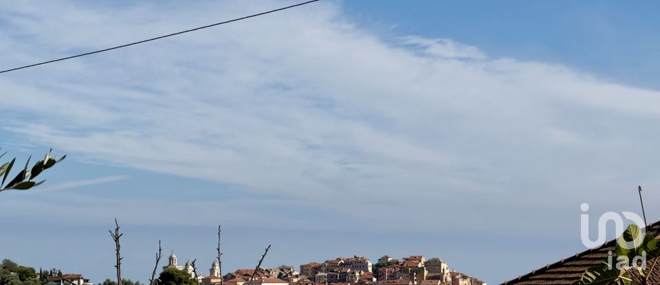 Appartamento 5 locali di 95 m² a Imperia (18100)