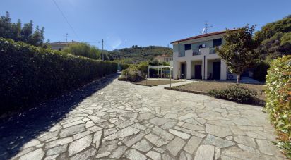 Apartment 5 rooms of 95 m² in Imperia (18100)