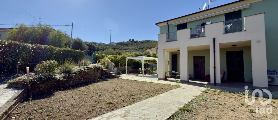 Appartamento 5 locali di 95 m² a Imperia (18100)