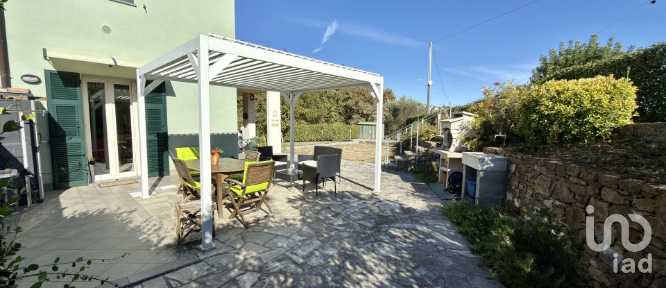 Appartamento 5 locali di 95 m² a Imperia (18100)