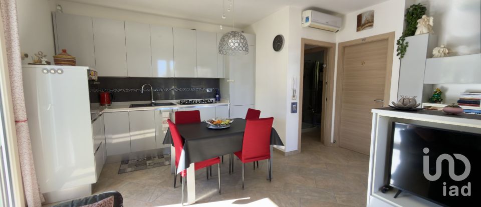 Appartamento 5 locali di 95 m² a Imperia (18100)