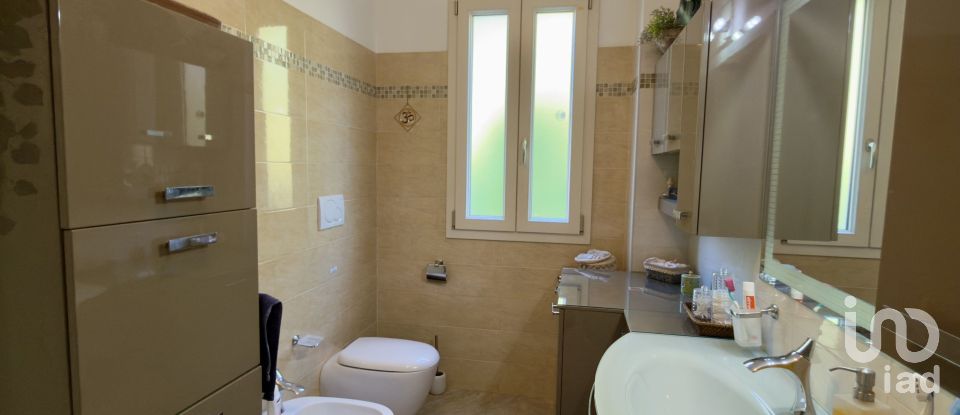 Appartamento 5 locali di 95 m² a Imperia (18100)